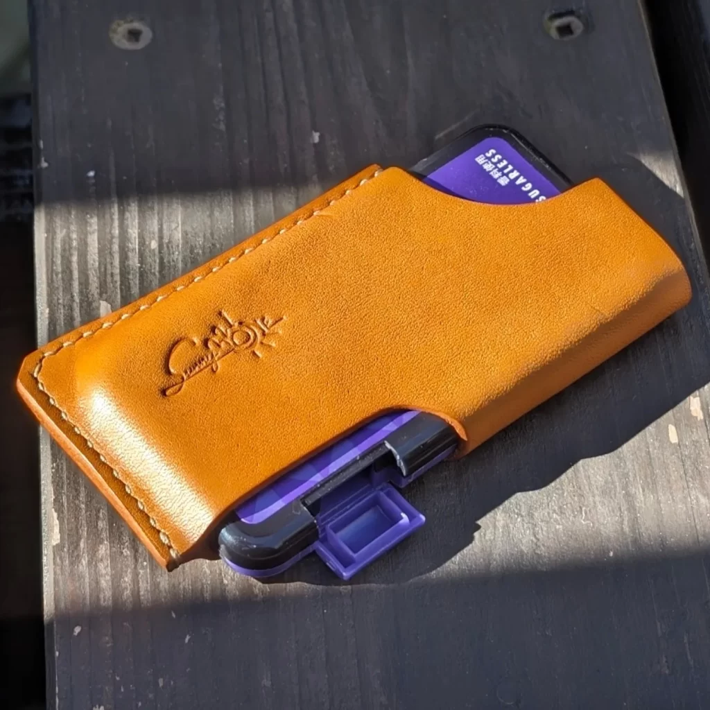 ミンティアブリーズレザーケースサニーワン